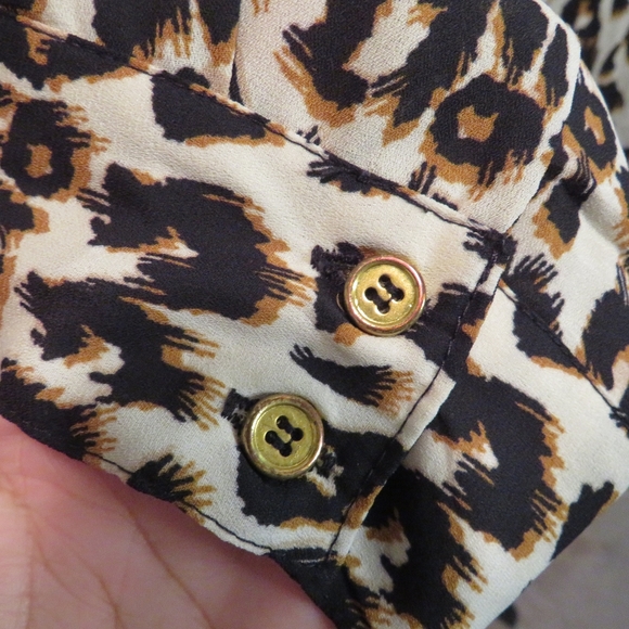 Leopard Print Blouse - Picture 5 of 6